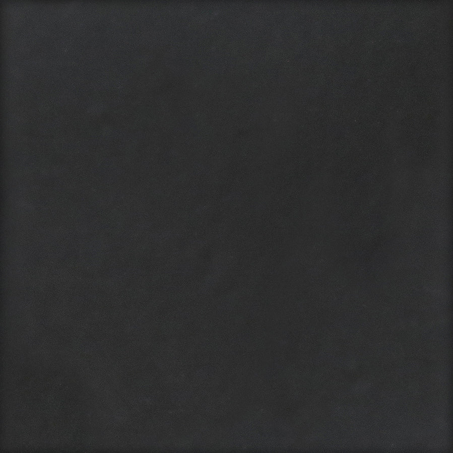 PLA44 | Plain Iron Baluster | 2555 | 1/2" Square